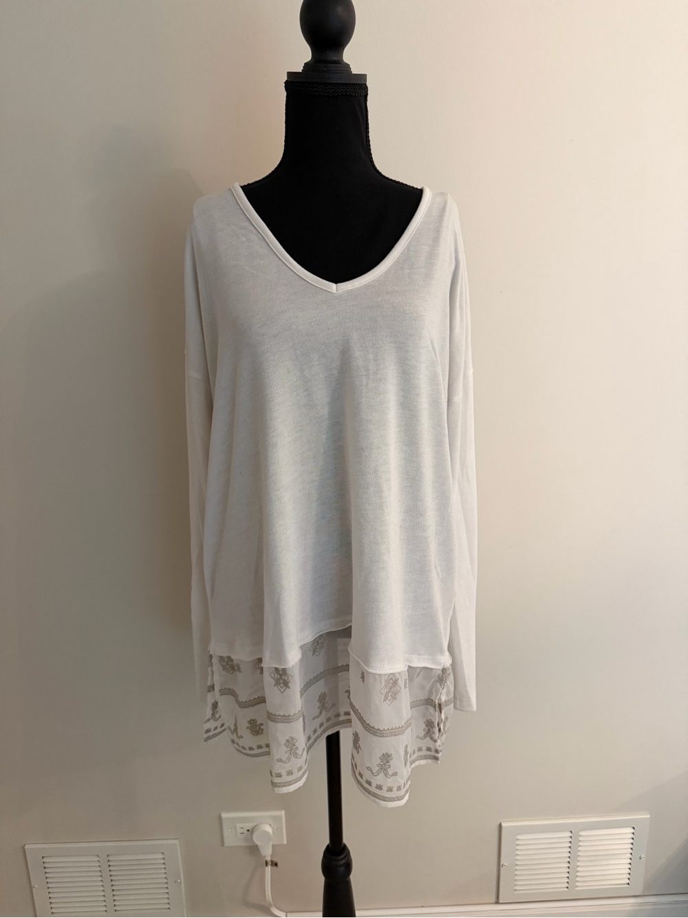 Cloud Chaser White V-Neck Layered Embroidered Tunic